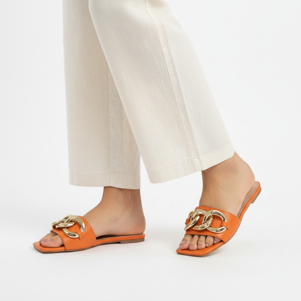 Flat sandals